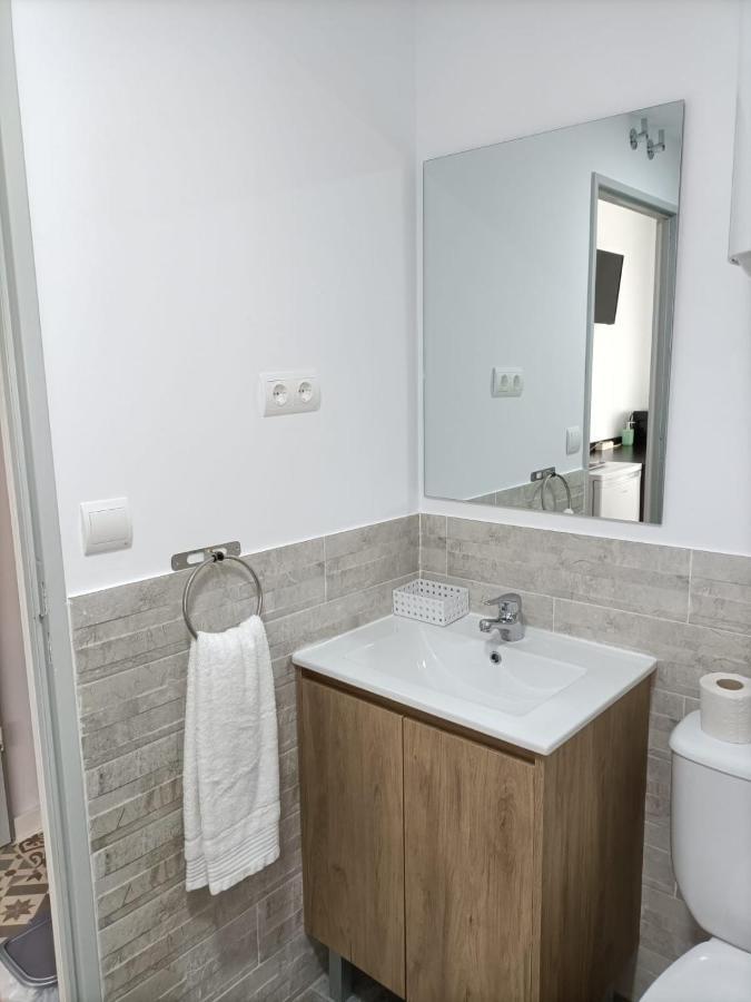 Hostal Las Encinas Villaviciosa de Odón Buitenkant foto