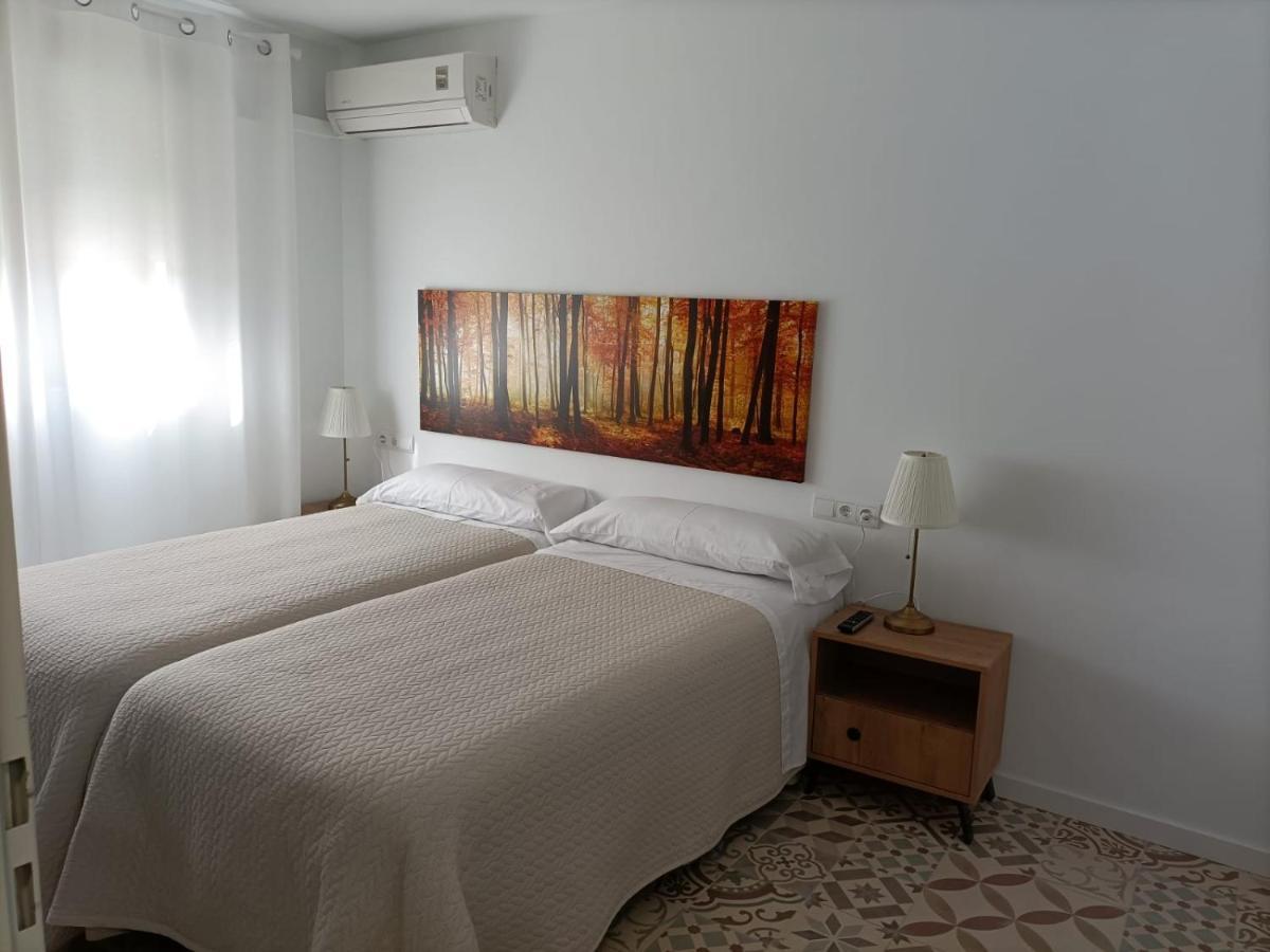 Hostal Las Encinas Villaviciosa de Odón Buitenkant foto
